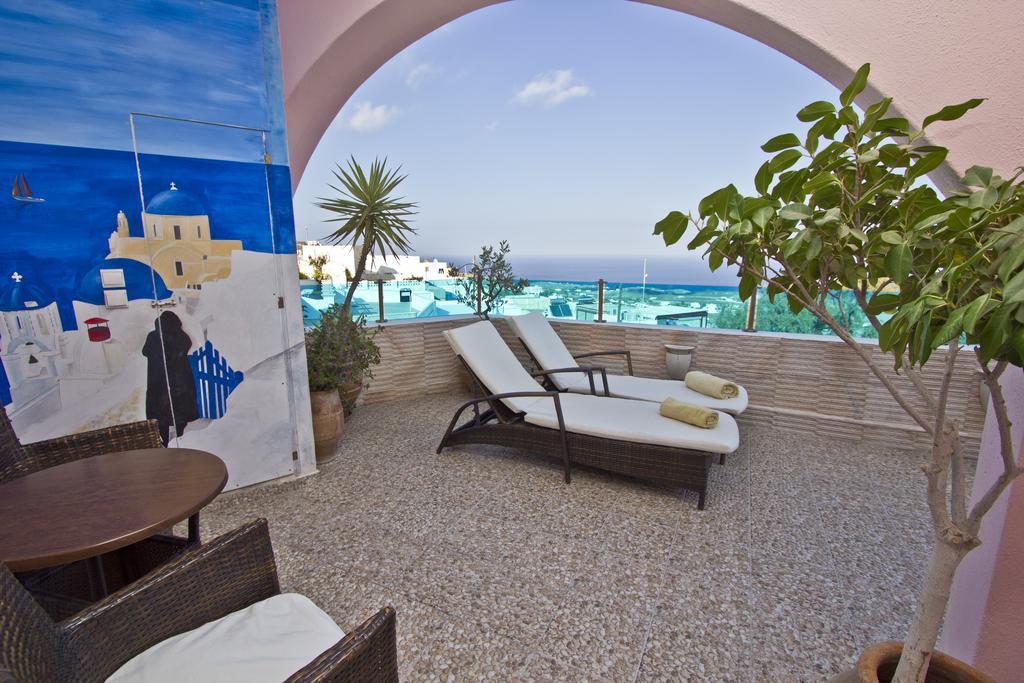 Nectarios Villa - Studios & Suites Adults Only Фіра Екстер'єр фото
