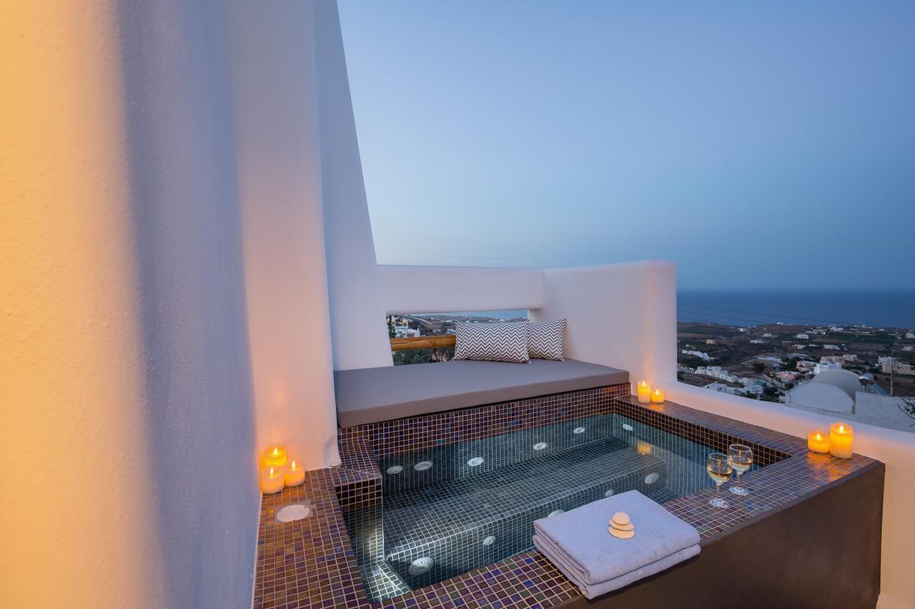 Nectarios Villa - Studios & Suites Adults Only Фіра Екстер'єр фото