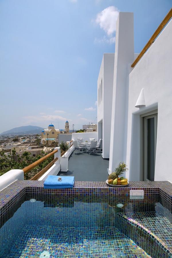 Nectarios Villa - Studios & Suites Adults Only Фіра Екстер'єр фото