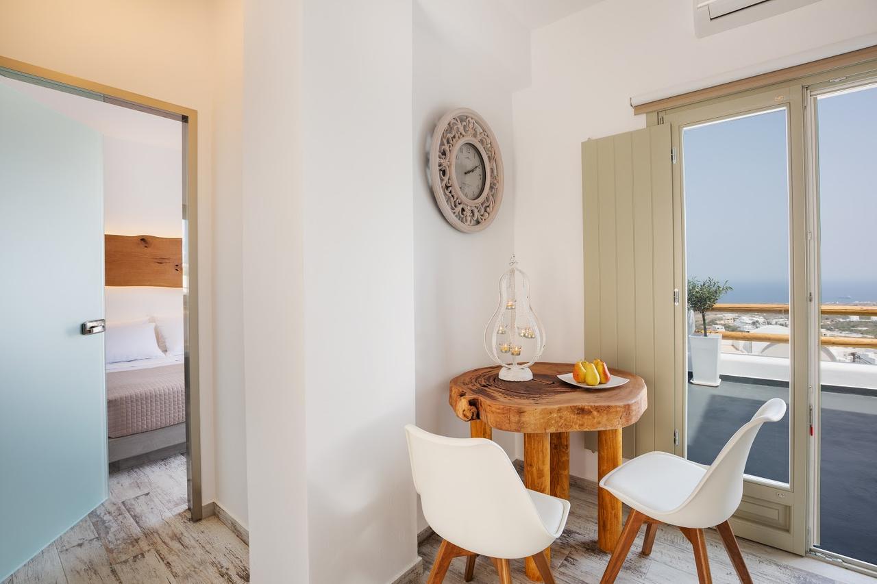 Nectarios Villa - Studios & Suites Adults Only Фіра Екстер'єр фото