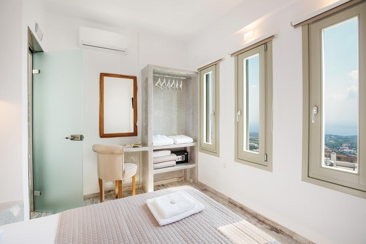 Nectarios Villa - Studios & Suites Adults Only Фіра Екстер'єр фото
